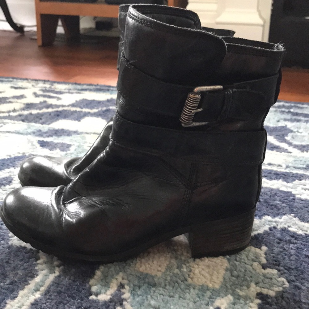 Josef Seibel black leather boots  silver buckles.
